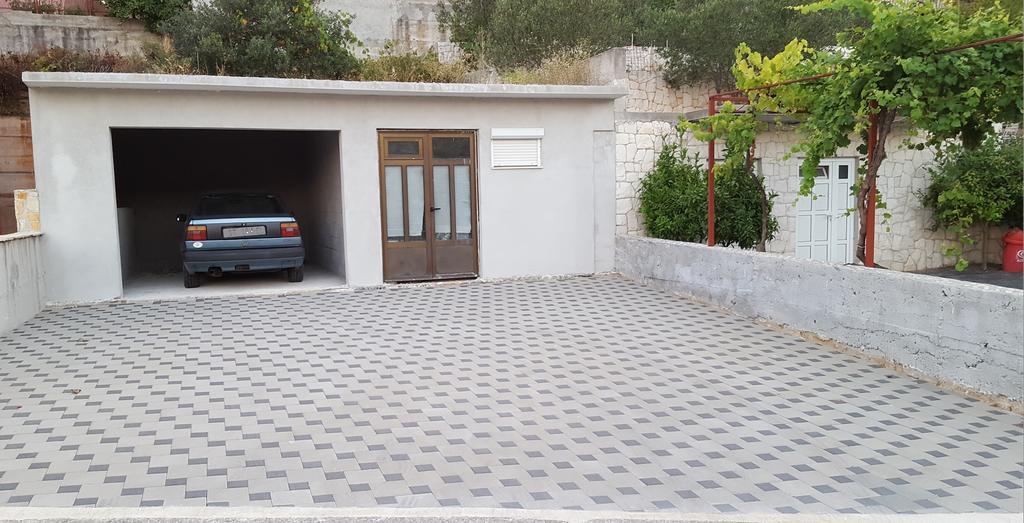 Apartments Simic Trogir Exterior photo